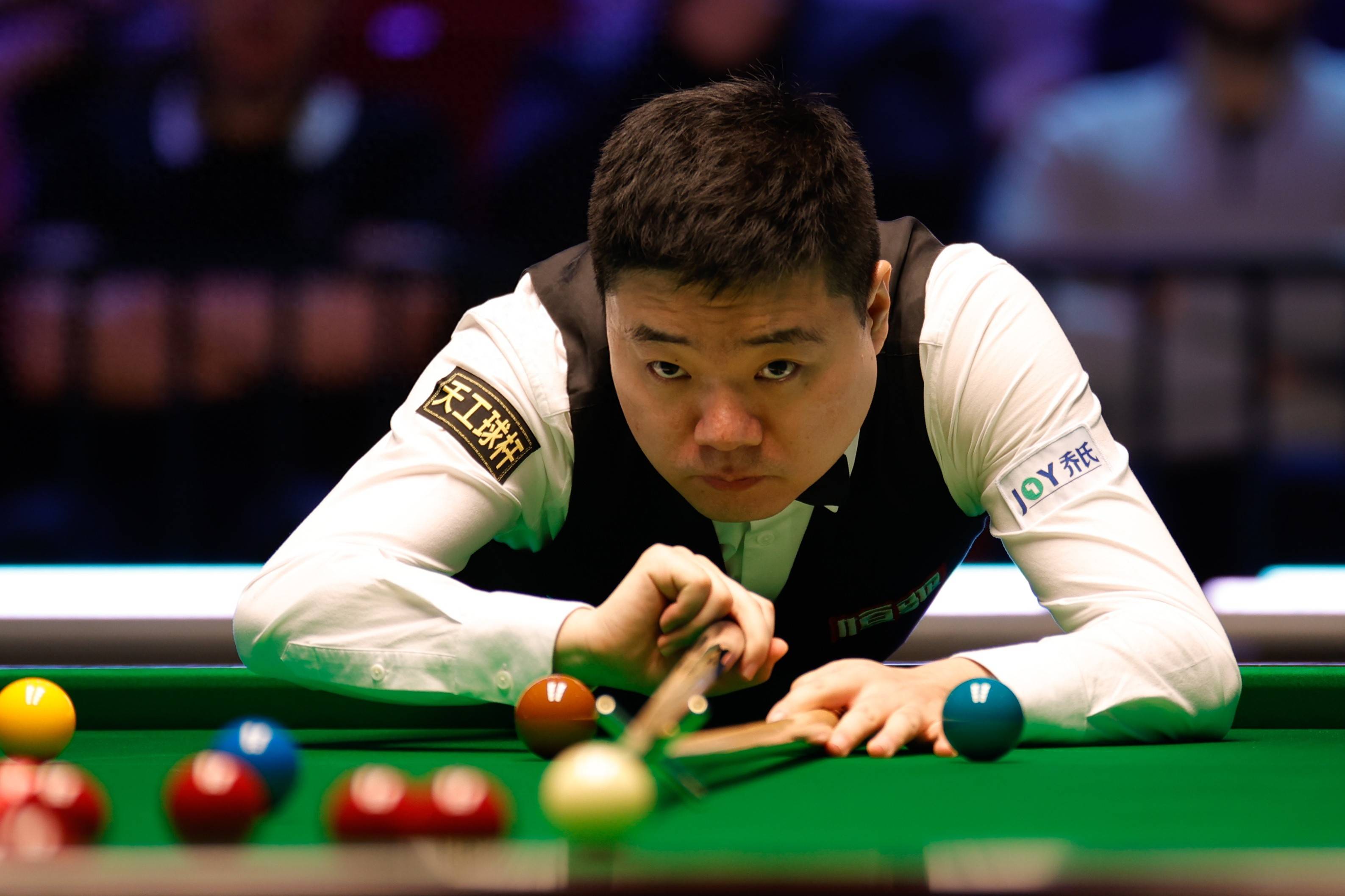 输掉首轮并 输掉首轮并