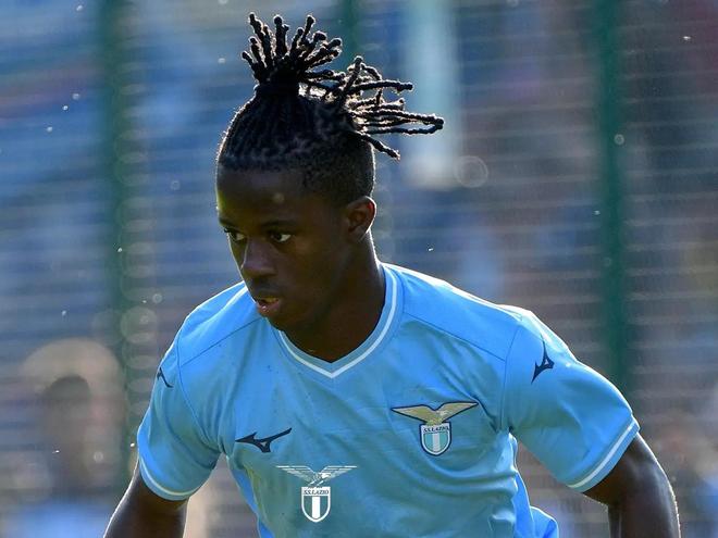 财务压力持 财务压力持